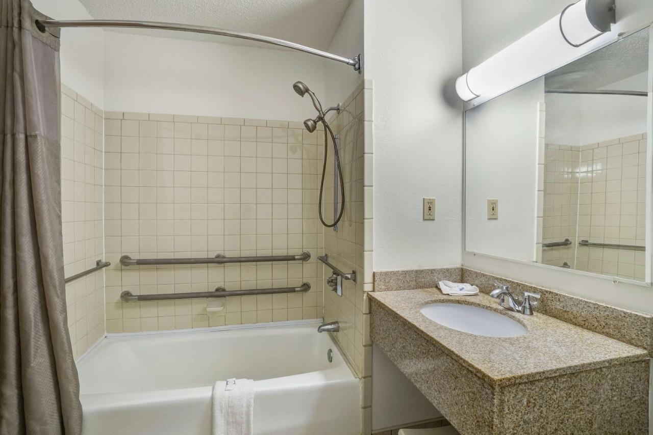 Motel 6-Montoursville, Pa - Уильямспорт Экстерьер фото
